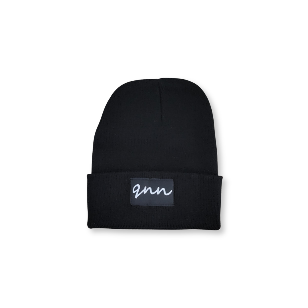 qnn | Black Logo Beanie